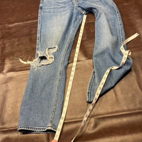 Hollister Ultra High-Rise Vintage Straight Light Wash Distressed Womens 5R 27x27 - Picture 15 of 15